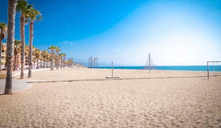 Apartamentos Deluxe Roquetas De Mar Con Golf Y Piscina Climatizada, Parking Privado Викар Экстерьер фото