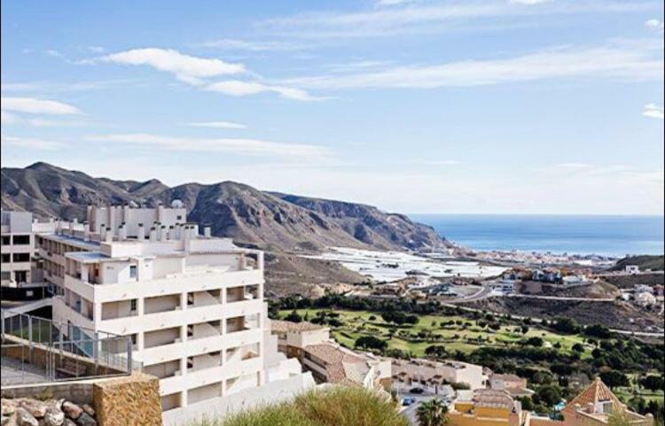 Apartamentos Deluxe Roquetas De Mar Con Golf Y Piscina Climatizada, Parking Privado Викар Экстерьер фото